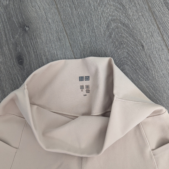 Uniqlo biker shorts - Picture 2 of 2